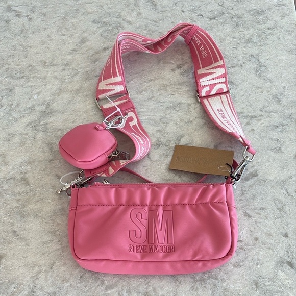 Steve Madden Bcarmela Crossbody Bag Purse  Raspberry NEW! - Picture 1 of 4